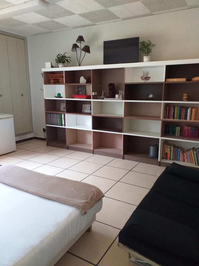Saint-Jean-de-Cornies Chez Naomi B&B 외부 사진